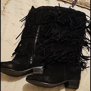 Black fringe boots